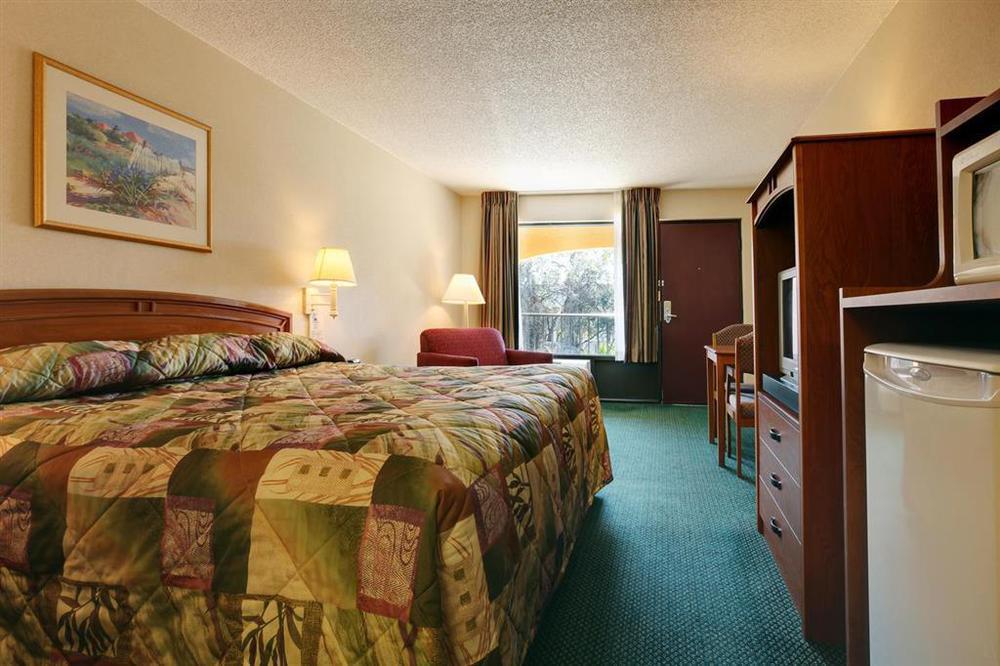 Americas Best Value Inn Ocean Inn St. Augustine Beach Номер фото